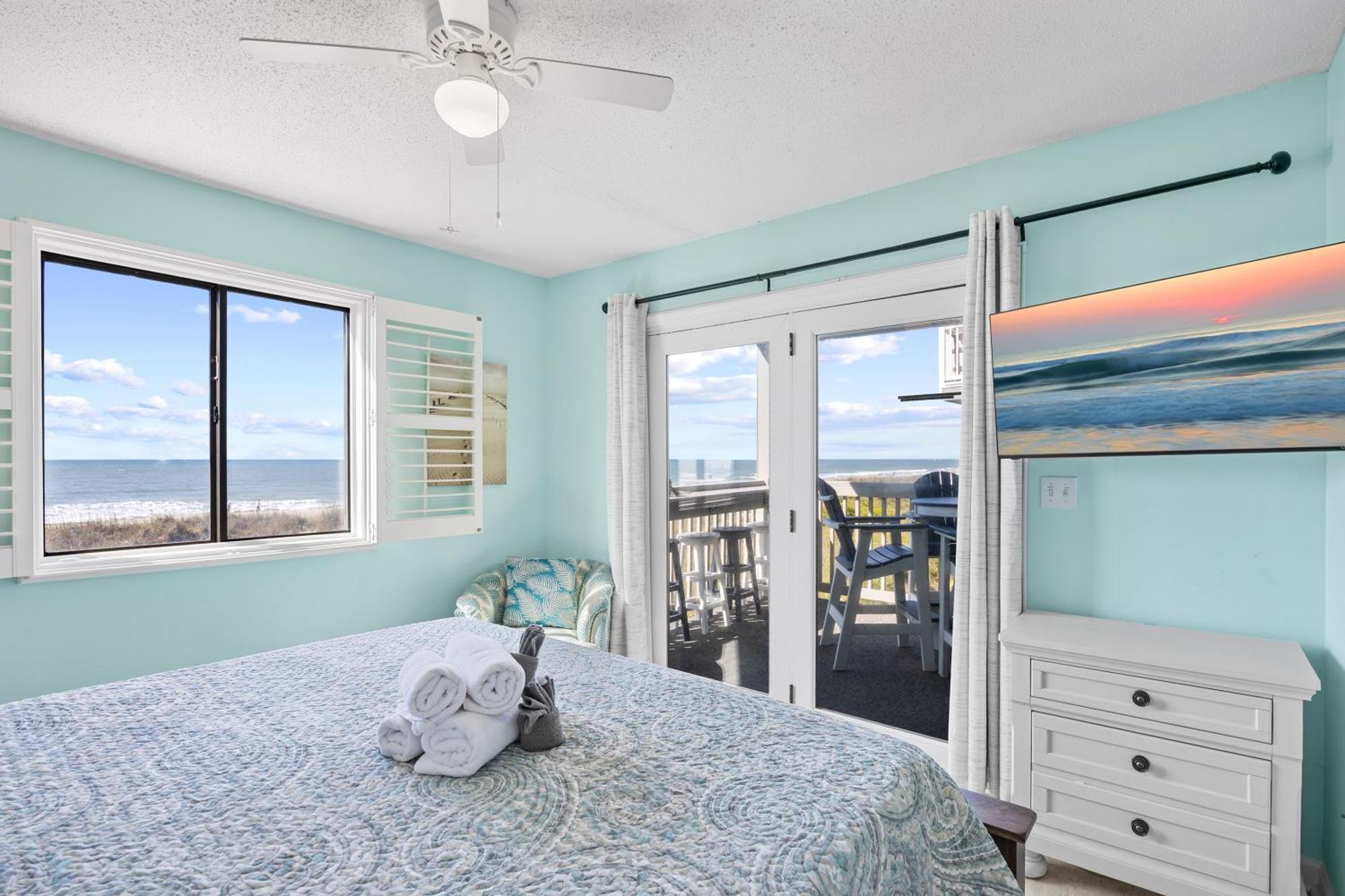 Direct Ocean Front 3br/2ba Dog Friendly **oceanfront** * Myrtle Beach