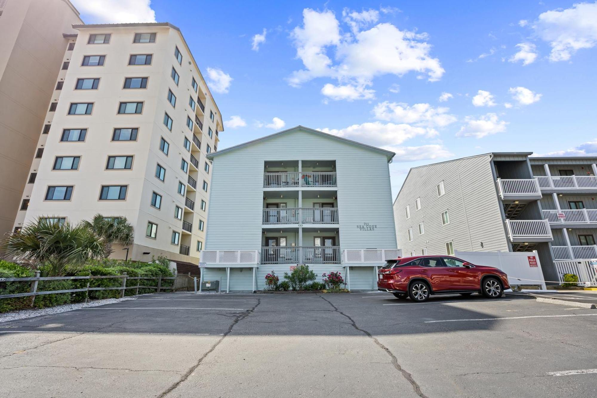 Apartment Direct Ocean Front 3br/2ba Dog Friendly **oceanfront** Myrtle Beach