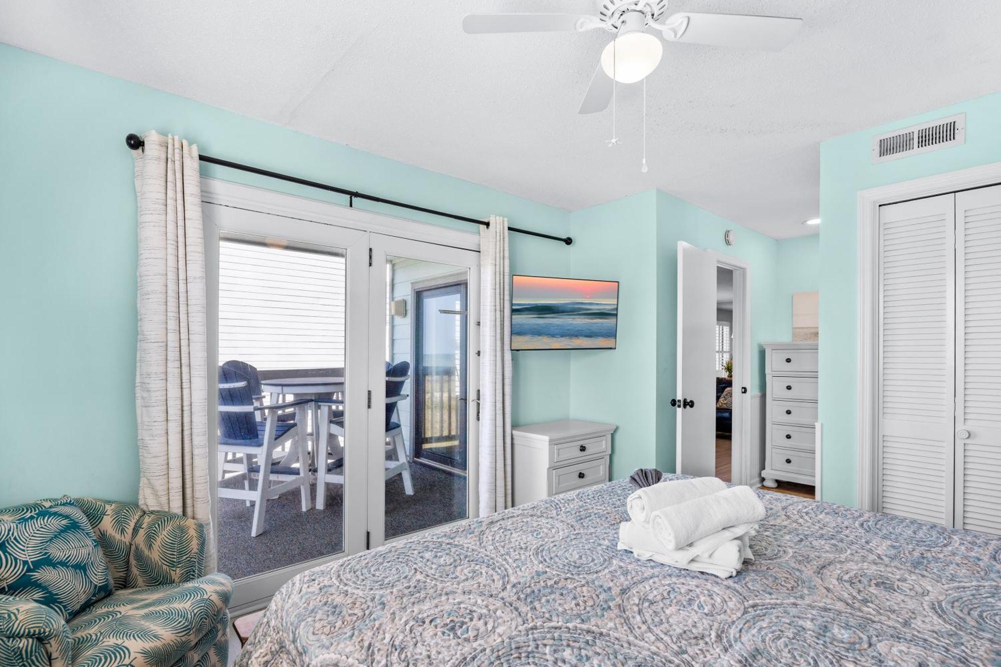 Apartment Direct Ocean Front 3br/2ba Dog Friendly **oceanfront** Myrtle Beach